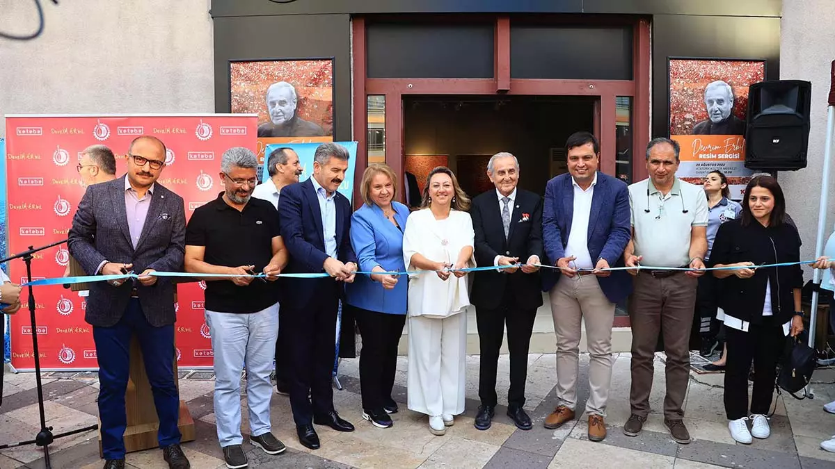 Ressam devrim erbil usakta sevenleriyle bulustu 1 1 - kültür ve sanat - haberton