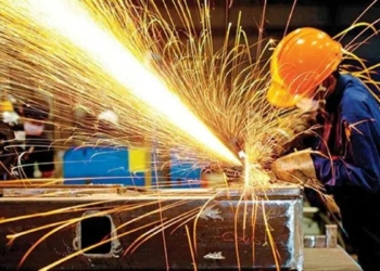 Sanayi üretimi yıllık yüzde yüzde 1,3 arttı