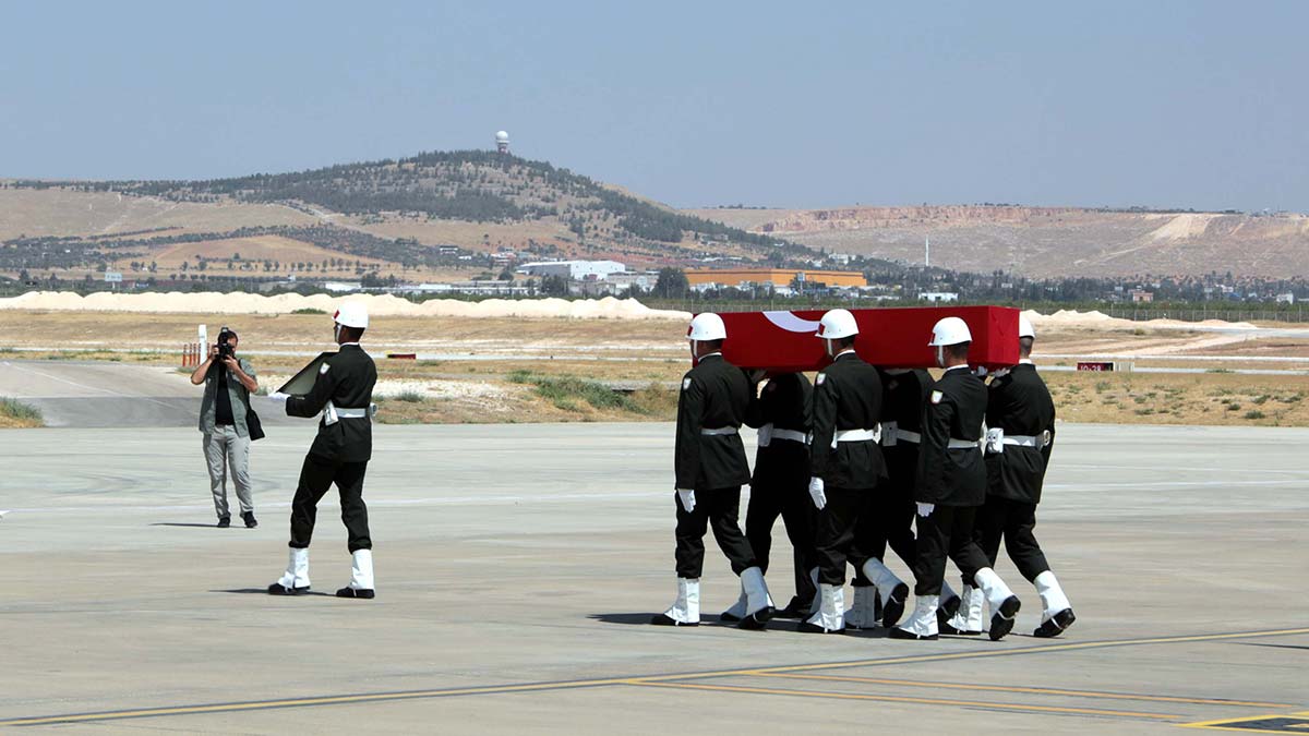 Şehit Mahsun Şimşek'in naaşı Gaziantep'te