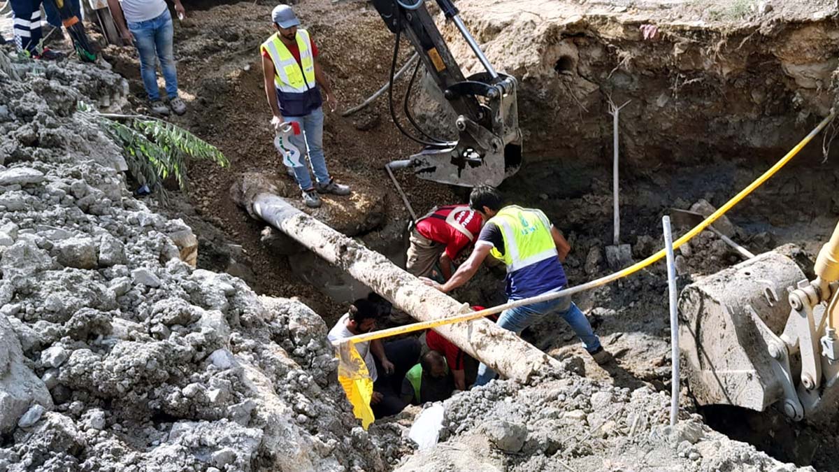Silivri'de göçük altında kalan işçi kurtarıldı