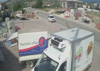 Sinop'ta dükkanın kurşunlanması kamerada