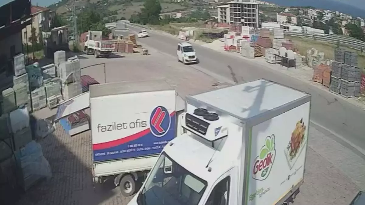 Sinop'ta dükkanın kurşunlanması kamerada