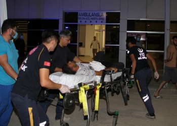 Sokak düğününde bıçak ve sopalı kavga; 11 yaralı