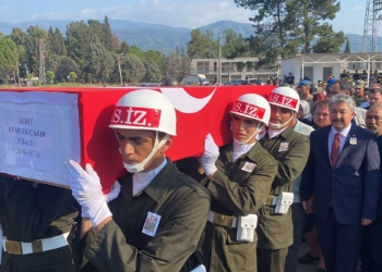 Sözleşmeli Er Atakan Çakır toprağa verildi