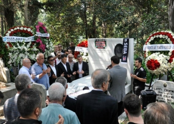Süleyman Seba kabri başında anıldı