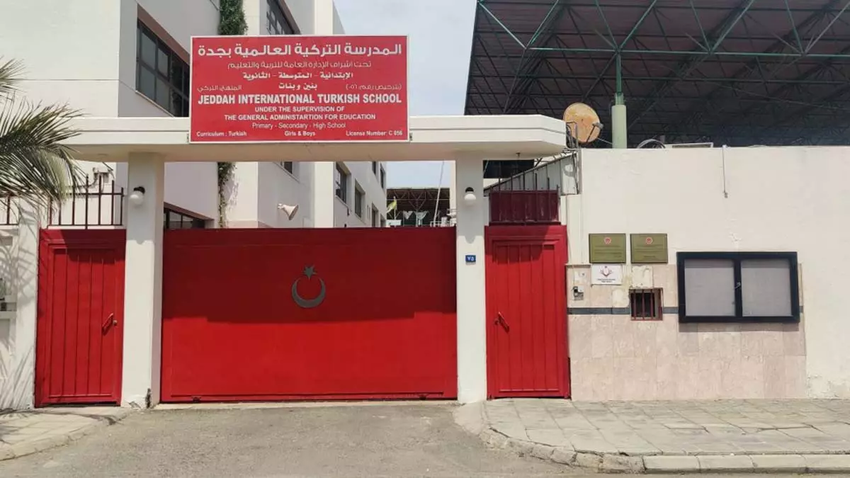 Suudi arabistan'da kapatılan türk okulları açılıyor