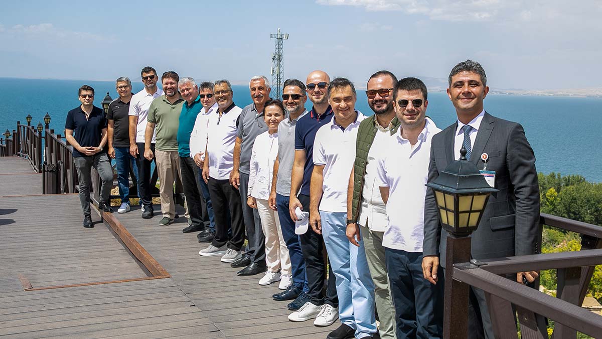 THY yönetimi Van'da toplandı