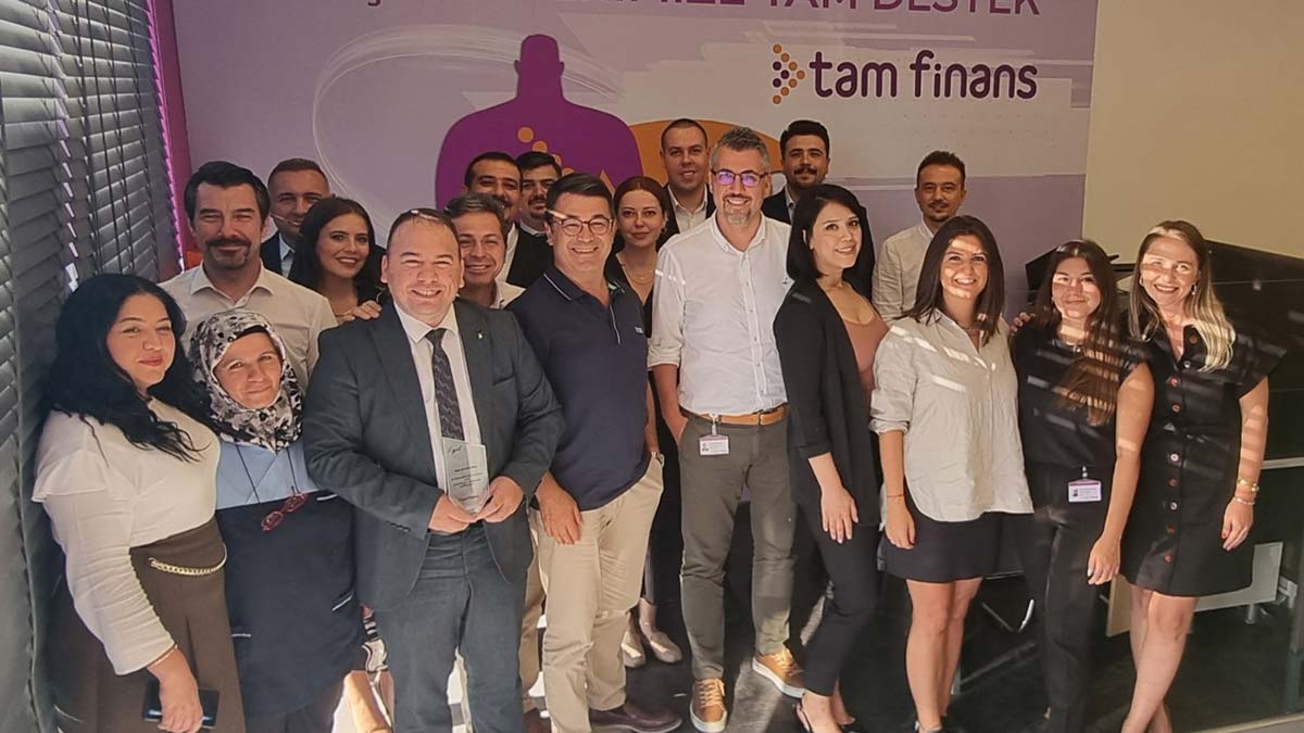 Tam Finans’ın kredi notu iki kademe arttı
