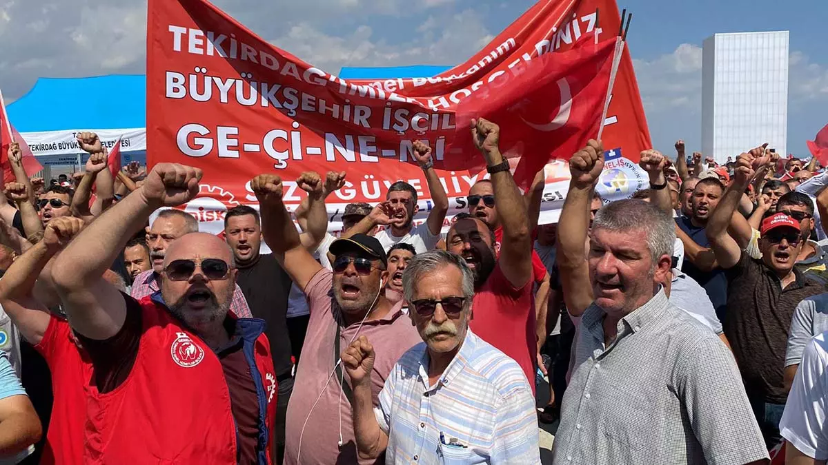 Tekirdag buyuksehir belediyesinde ek zam eylemi 1 - yerel haberler - haberton