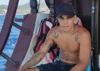 Teknenin pervanesi ayağını kopardı