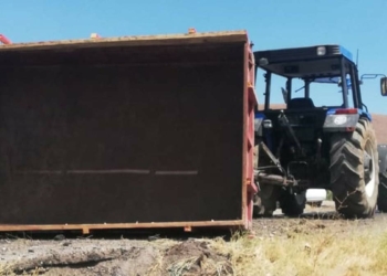 Traktörün römorku devrildi; 23 işçi yaralandı