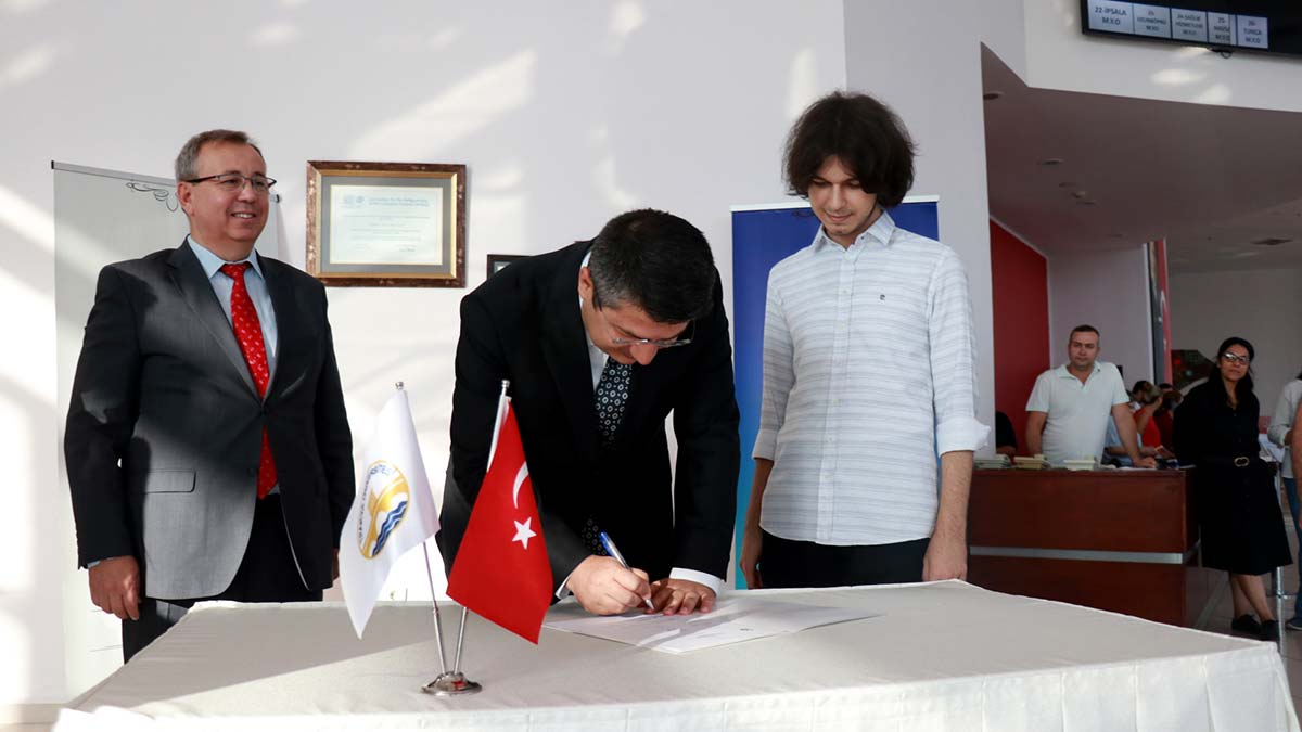 Trakya Üniversitesi'nin öğrenci kayıtları başladı