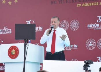 Türk'e kefen biçilemeyeceğini dünyaya ilan ettik