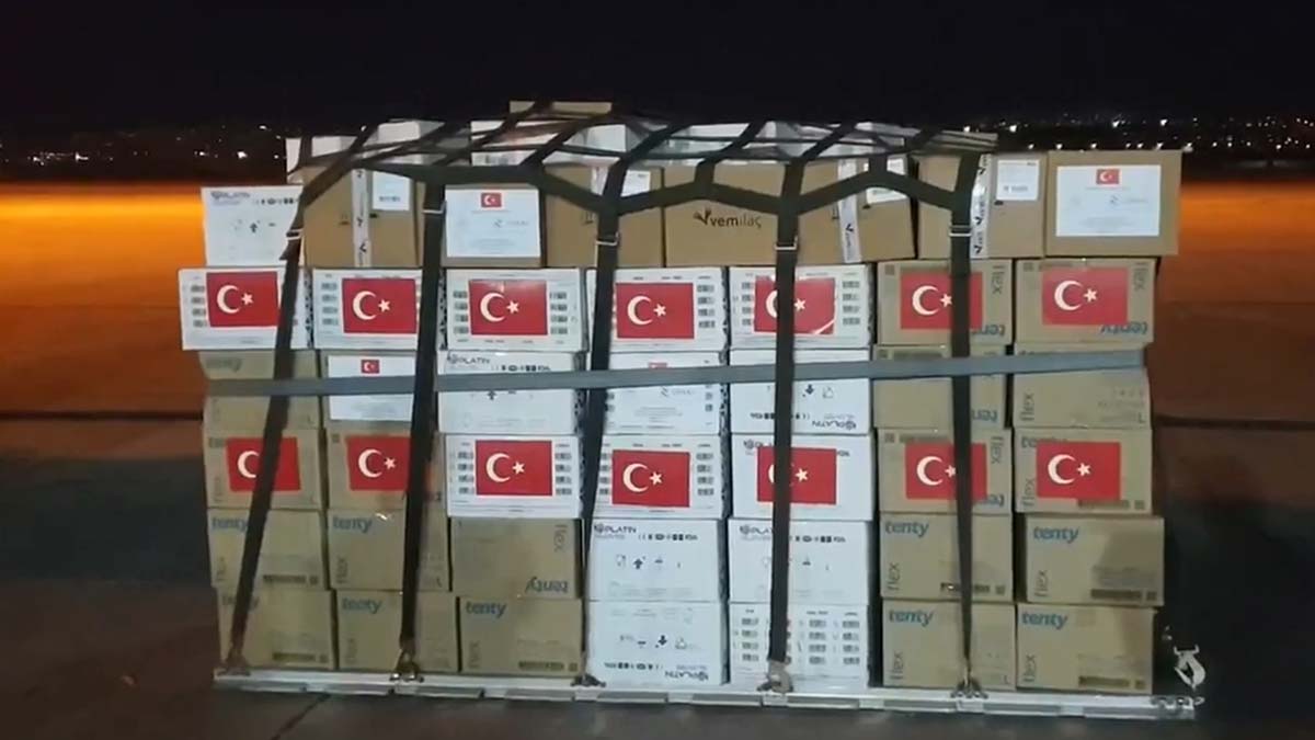 Türkiye'den Pakistan'a 5'inci yardım uçağı