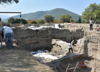 Ulucak Höyüğü, en eski tekstil üretim merkeziymiş