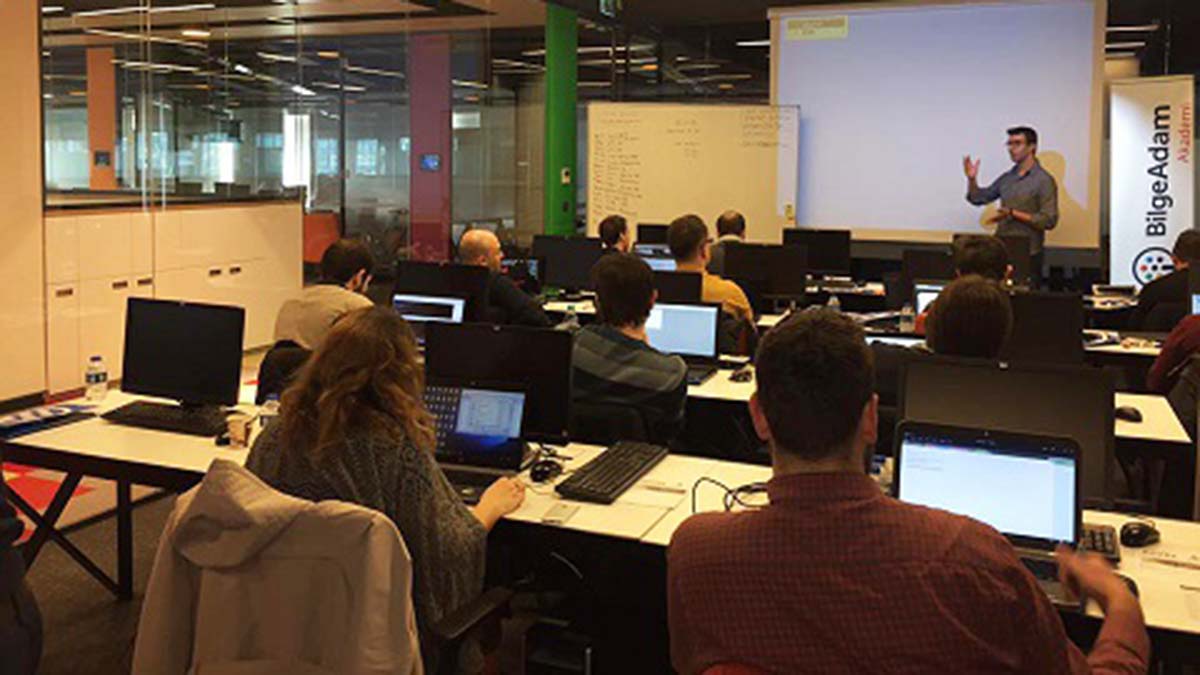 Yazılımda istihdam açığı büyüyor