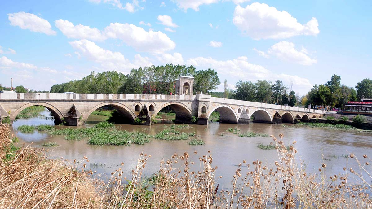 'Yer altı su kaynakları hızla tükeniyor'