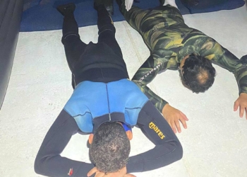 Yüzerek kaçmaya çalışan FETÖ'cüler yakalandı