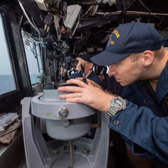 Savaş gemileri Tayvan Boğazı'ndan geçti