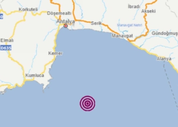Antalya açıklarında 4.2'lik deprem