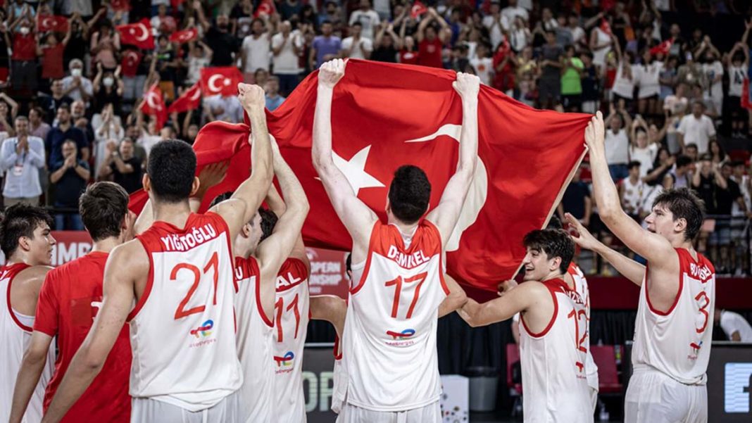 Türkiye Slovenya'yla final oynayacak