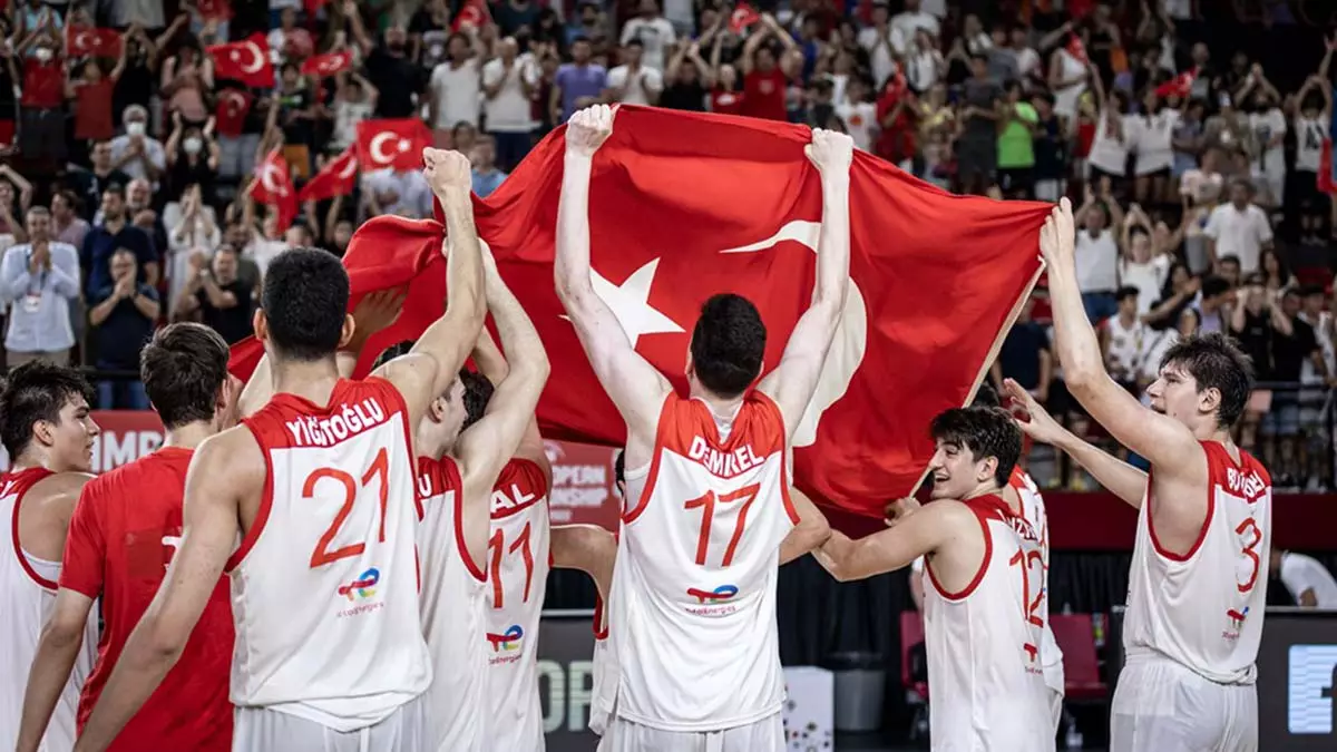 Türkiye slovenya'yla final oynayacak