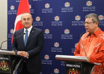 Mevlüt Çavuşoğlu'nun Malezya temasları