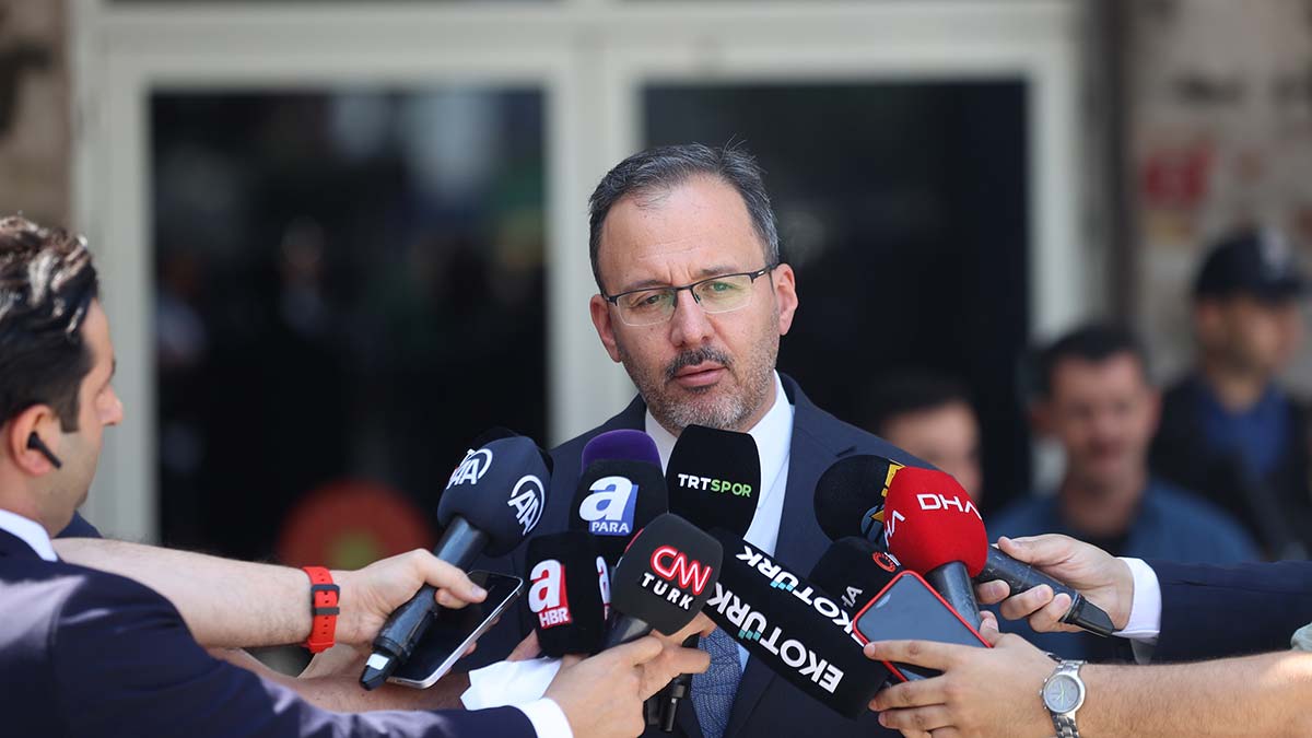 Futbolun yarınlarını masaya yatırdık