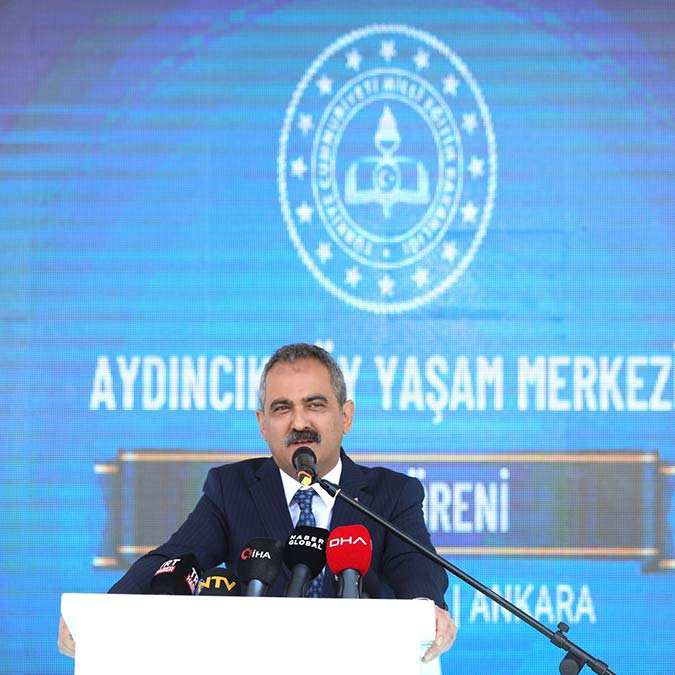 Halk eğitim merkezlerinde 12 milyon kişiye erişeceğiz