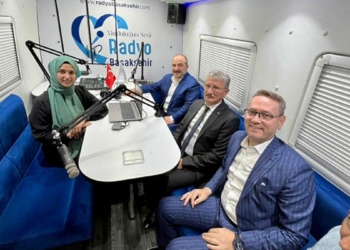 Mustafa Varank Radyo Başakşehir'e konuk oldu