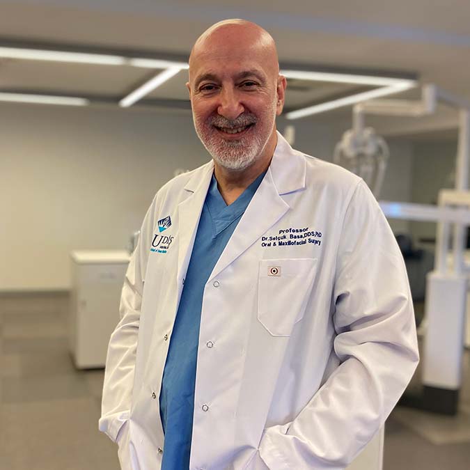 Bahçeşehir Üniversitesi BAU Diş Hekimliği Fakültesi, öğrencilerin klinik uygulama eğitimini gerçekleştirebileceği Ağız ve Diş Hastanesi’ni Beşiktaş’ta hizmete sokuyor.