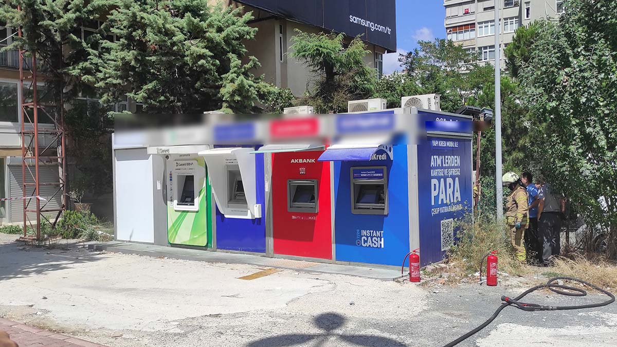 ATM'de yangın çıktı