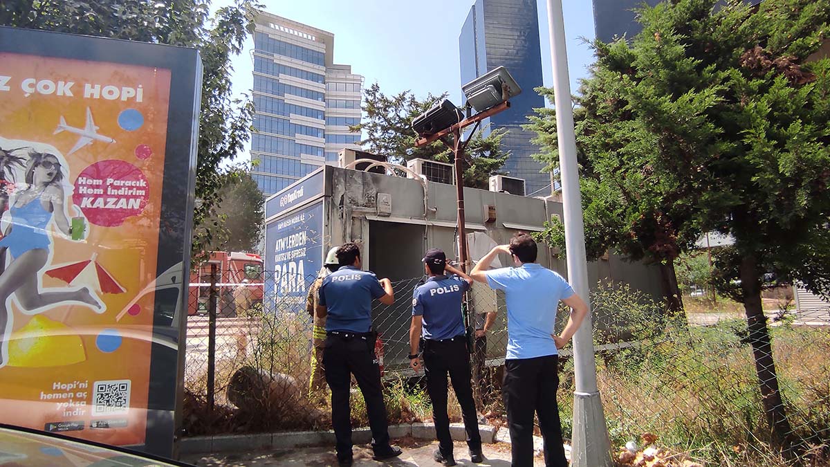 Beşiktaş'ta ATM yangını