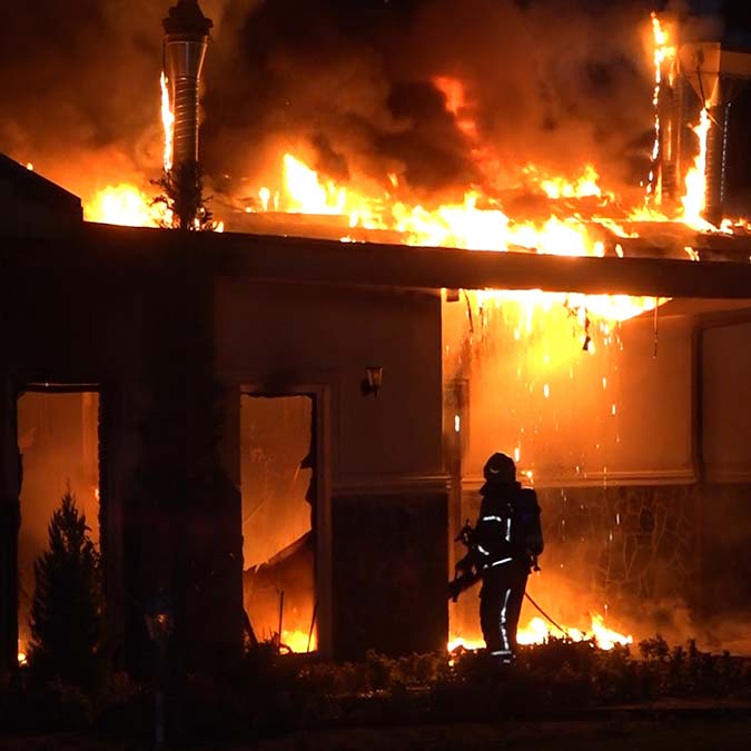 Bursa'da çiftlikte çıkan yangında kundaklama iddiası