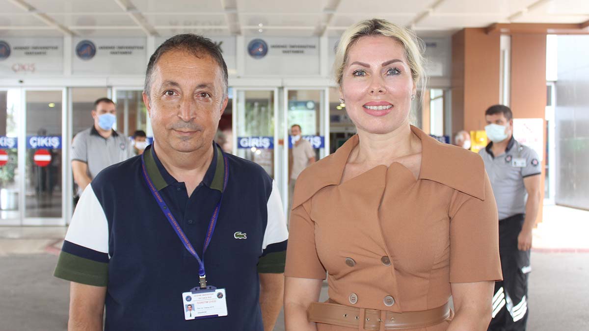 AÜ Rektörü Prof. Dr. Özlenen Özkan, "Cem Muhammet 2 kilo 100 gram aldı. Türkiye'den çikolatalar, oyuncaklar ve bir sürü şey geliyor. Onların da tadına bakmaya başladı" dedi.