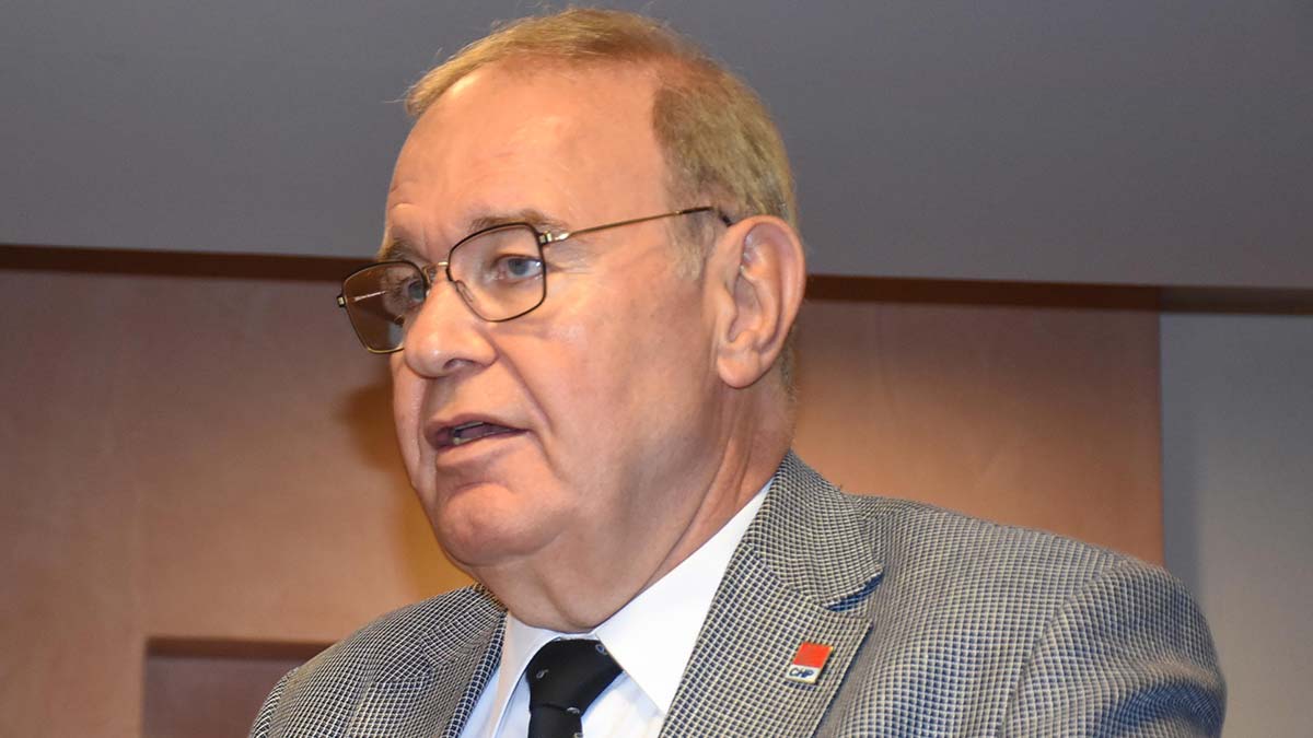 Siyasi ahlak yasasını çıkaracağız