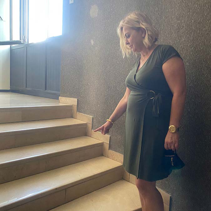 Dana dili ile tehdit edilen profesörden tepki