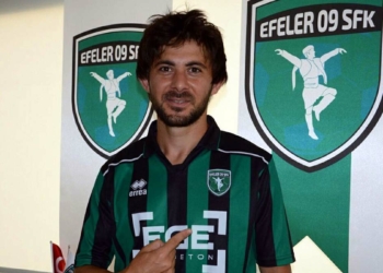 Efeler 09 FK Emrah Öztürk'ü renklerine bağladı