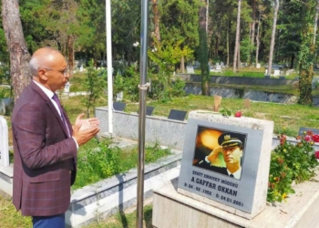 Emniyet Müdürü, Gaffar Okkan'ın mezarını ziyaret etti