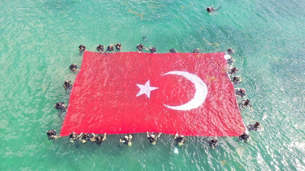 Komandolardan 100. yıl Zafer Dalışı