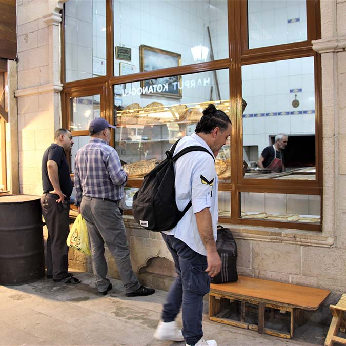 Çarşı Fırını özgün dokusu ile dikkat çekiyor