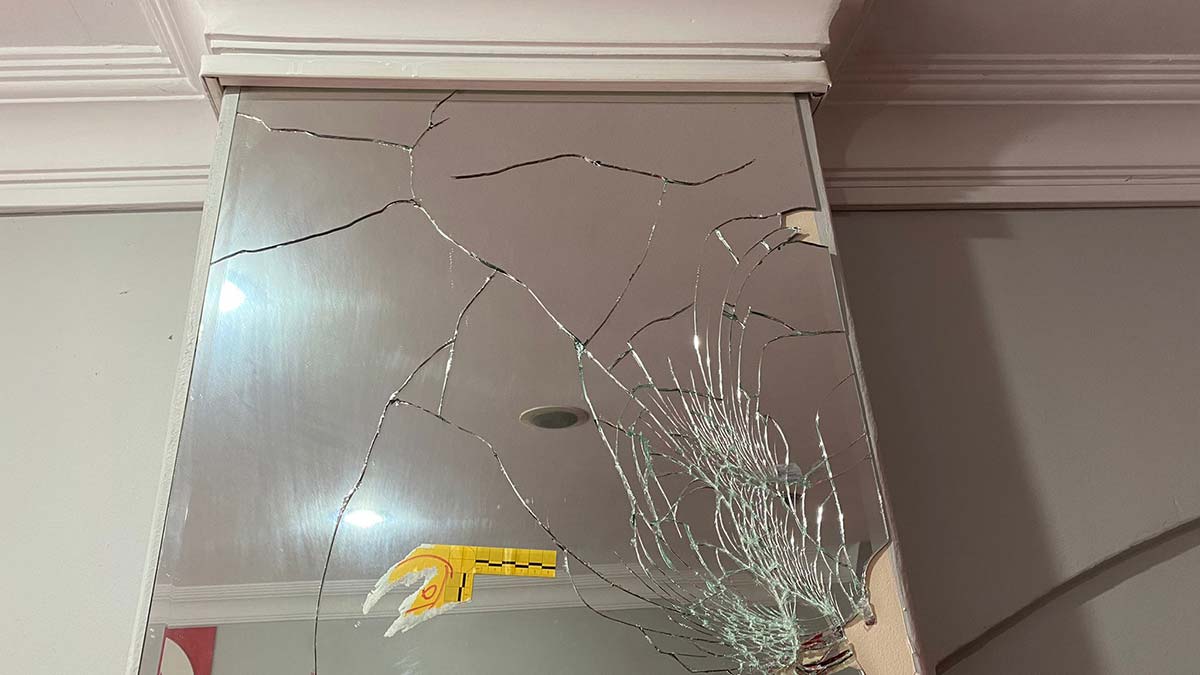 Esenler'de kuaföre silahla saldırı