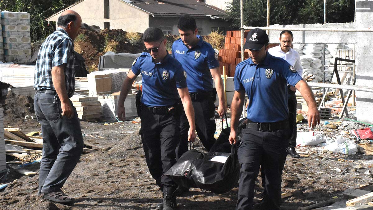 İnşaatın 5'inci katından düşerek can verdi