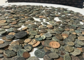 Kahve makinesinden sikke çıktı