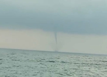 Karaburun açıklarında hortum