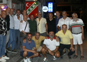 Karşıyaka'nın efsaneleri yıllar sonra buluştu
