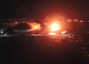 Küba'da petrol tesisinde çıkan yangın devam ediyor