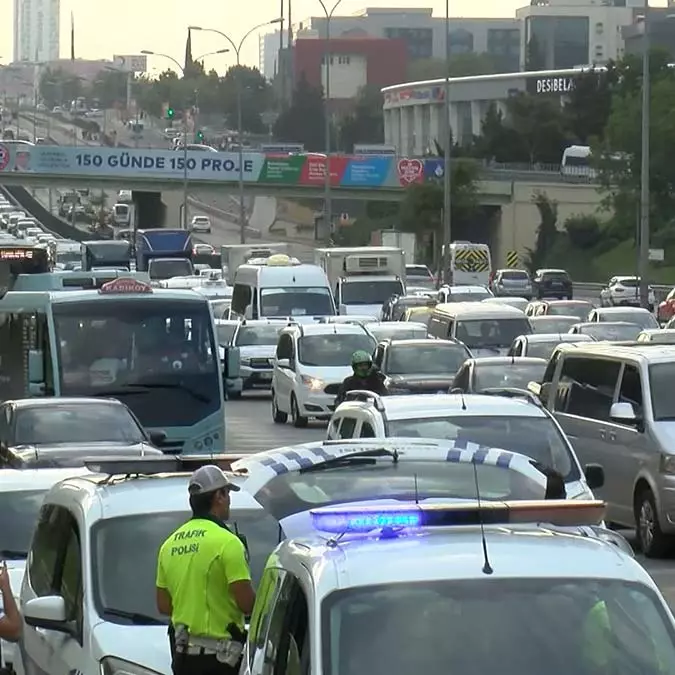 Maltepe'de zincirleme kaza