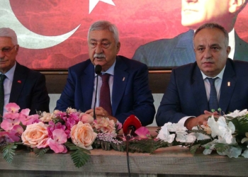Esnafın zincir marketlerle rekabeti için yasal düzenleme şart