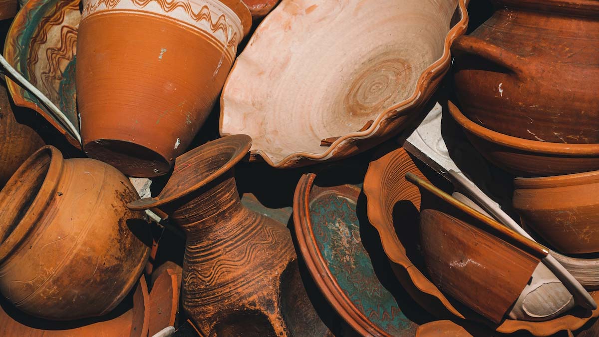 Pandeminin rüzgarını arkasına alan antikacılar online pazaryerlerinde büyüyor. Pandemiyle ikiye katlanan online sanat ve antika satışları büyümesini sürdürüyor.